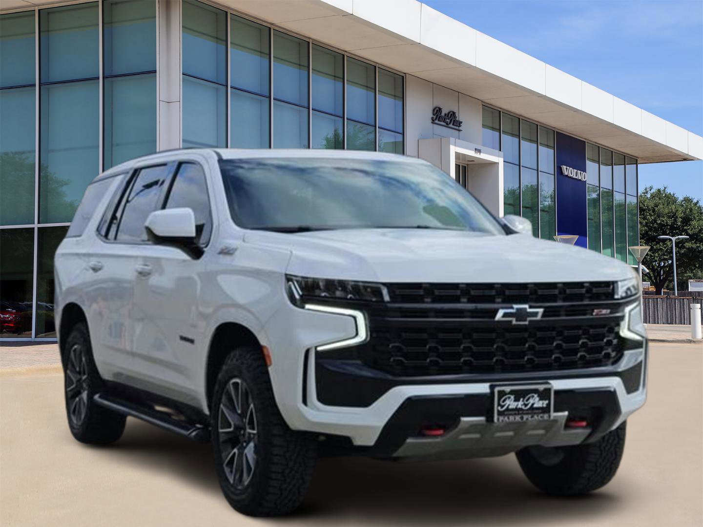 Used 2023 Chevrolet Tahoe Z71 image 2