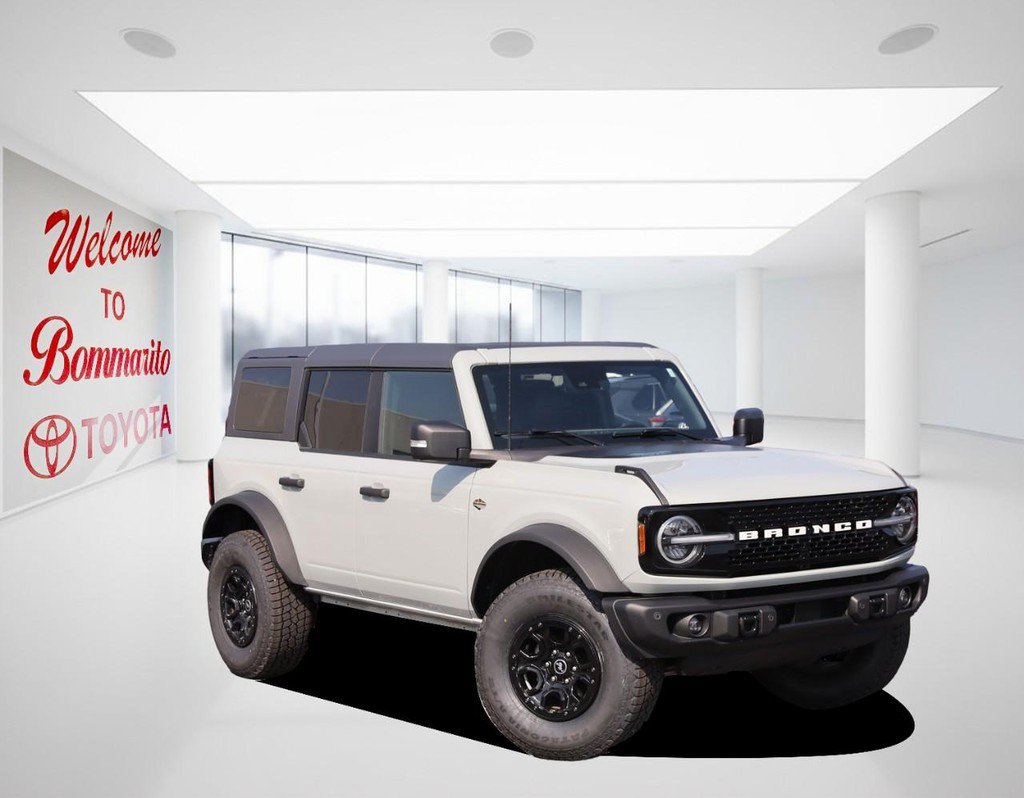 Used 2023 Ford Bronco Wildtrak AWD/4WD image 2