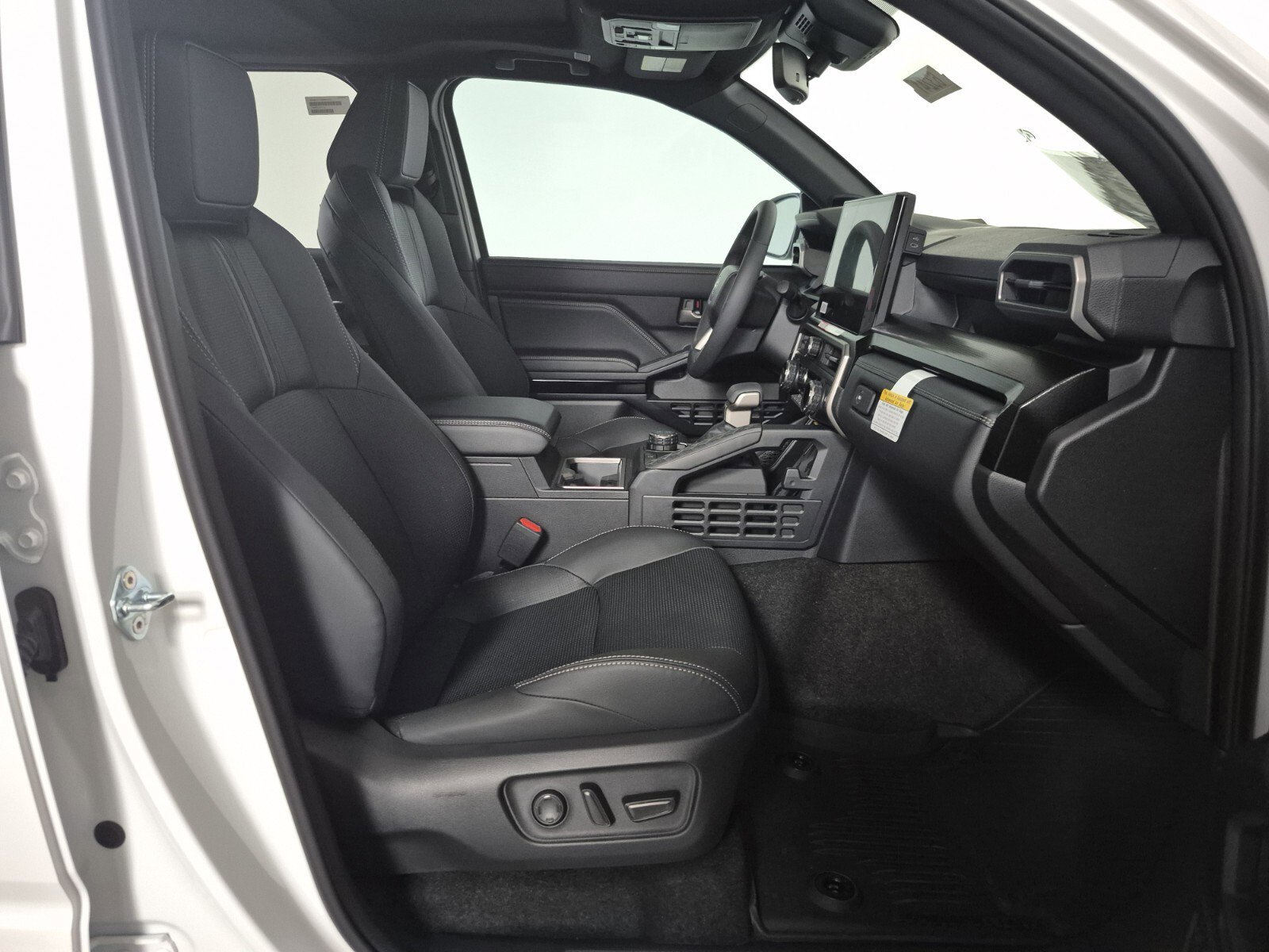 New 2026 Toyota 4Runner Limited AWD/4WD image 36