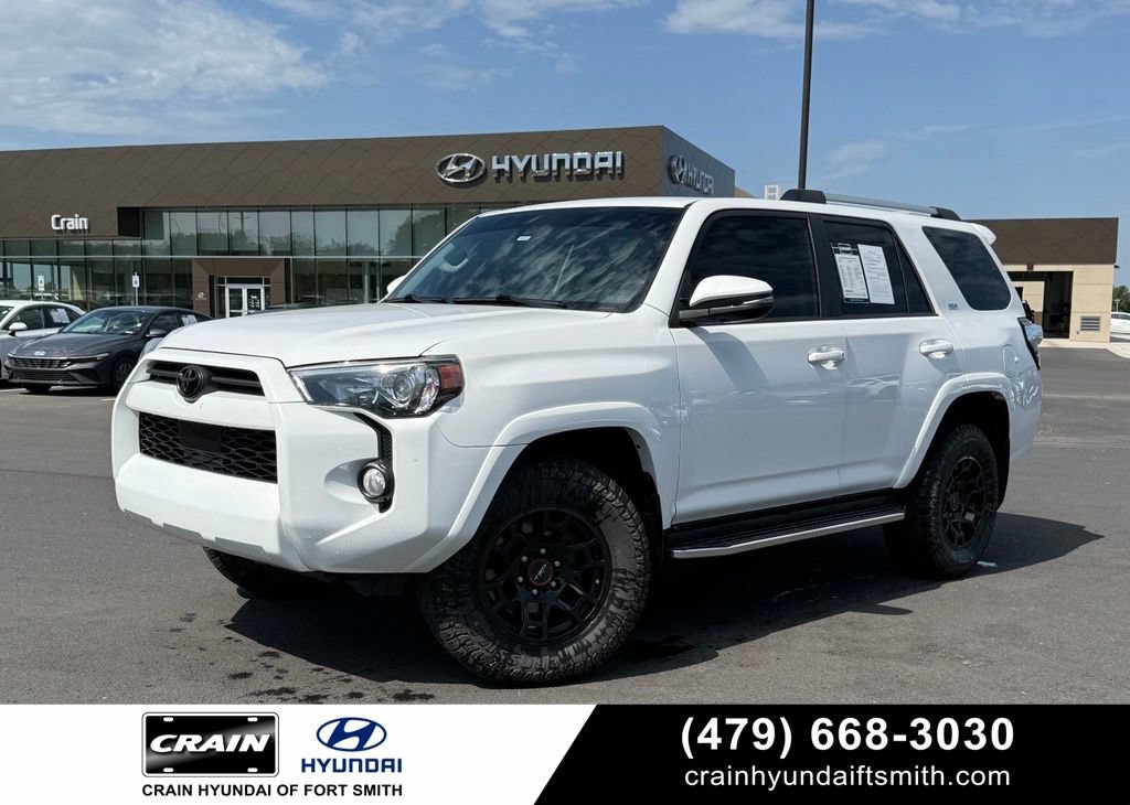 Used 2020 Toyota 4Runner SR5 Premium AWD/4WD image 1
