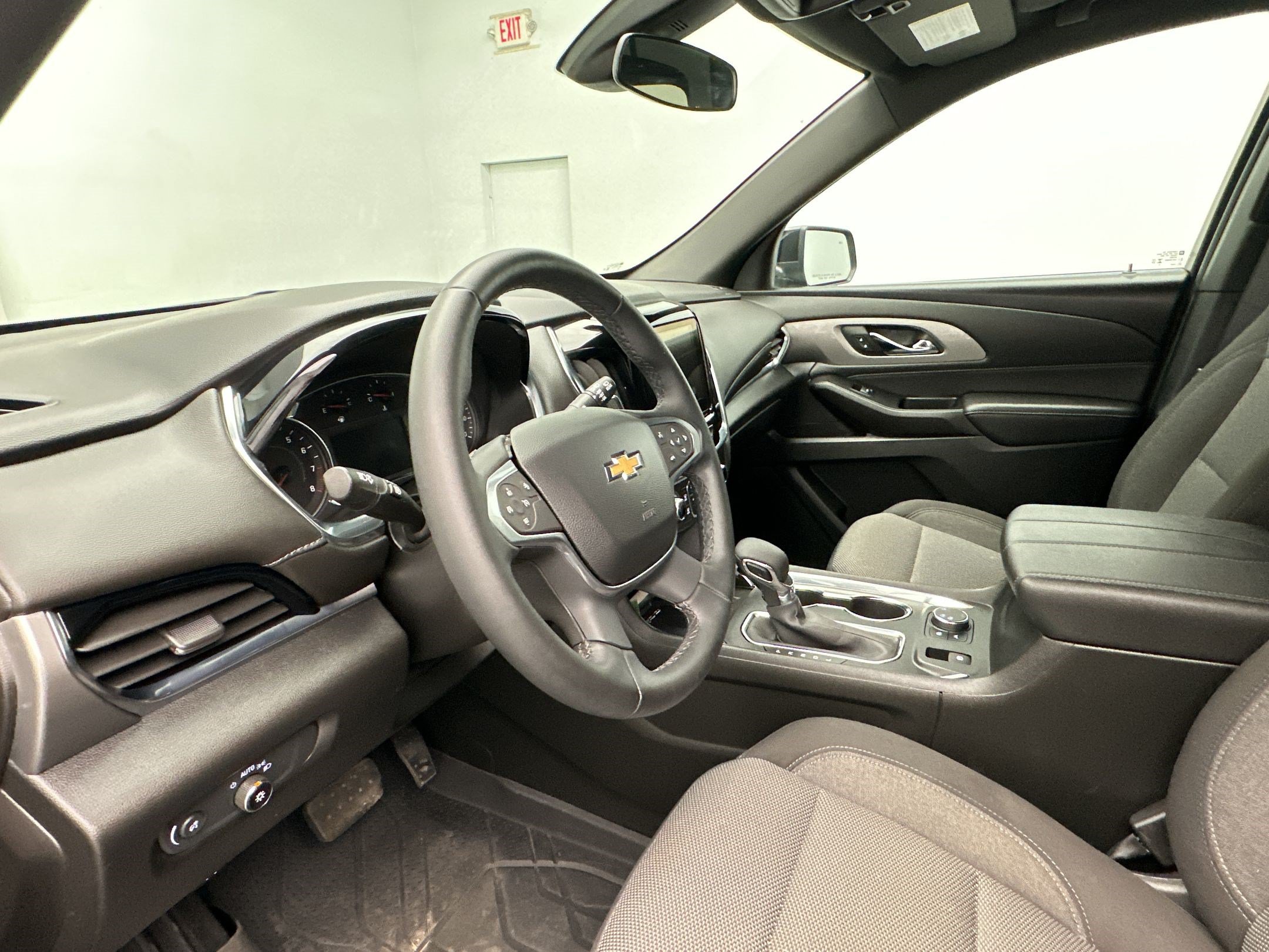Certified 2023 Chevrolet Traverse LT w/ LPO, Floor Liner Package AWD/4WD image 4