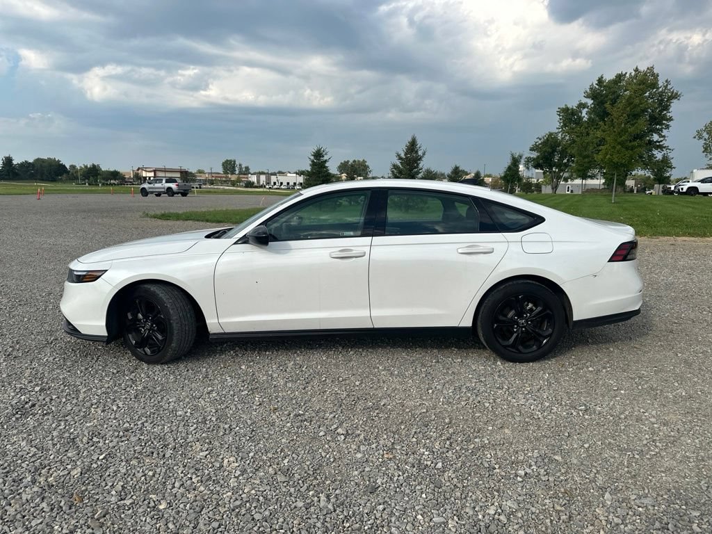 Used 2025 Honda Accord SE image 7