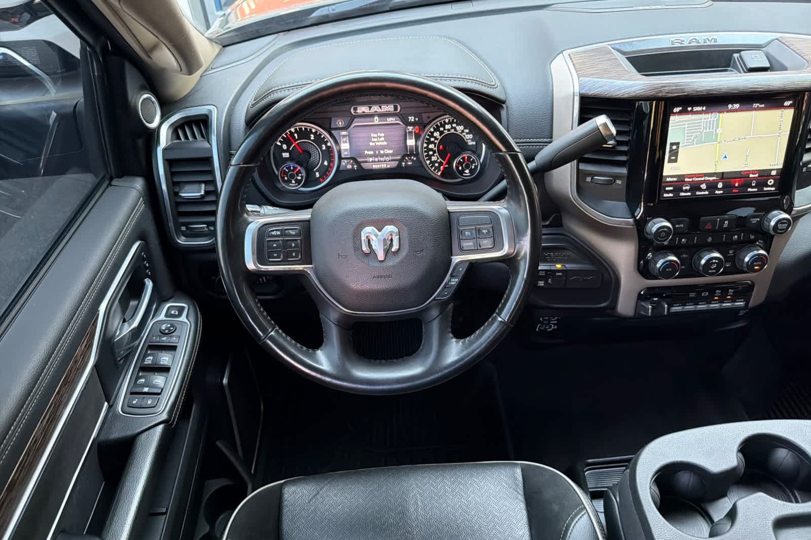 Used 2021 RAM 3500 Laramie AWD/4WD image 16