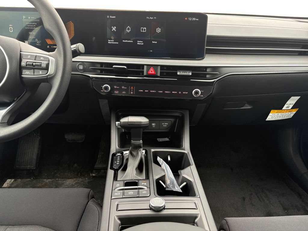 New 2025 Kia K5 LXS FWD image 9