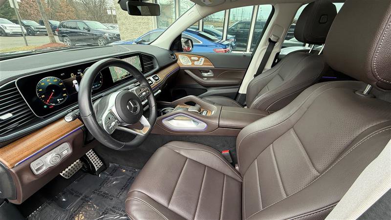 Used 2023 Mercedes-Benz GLS 450 4MATIC w/ AMG Line Exterior image 10
