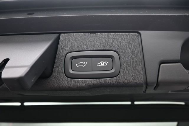 New 2026 Volvo XC60 B5 Core w/ Climate Package AWD/4WD image 29