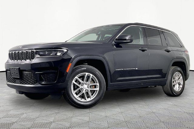 Used 2023 Jeep Grand Cherokee Laredo