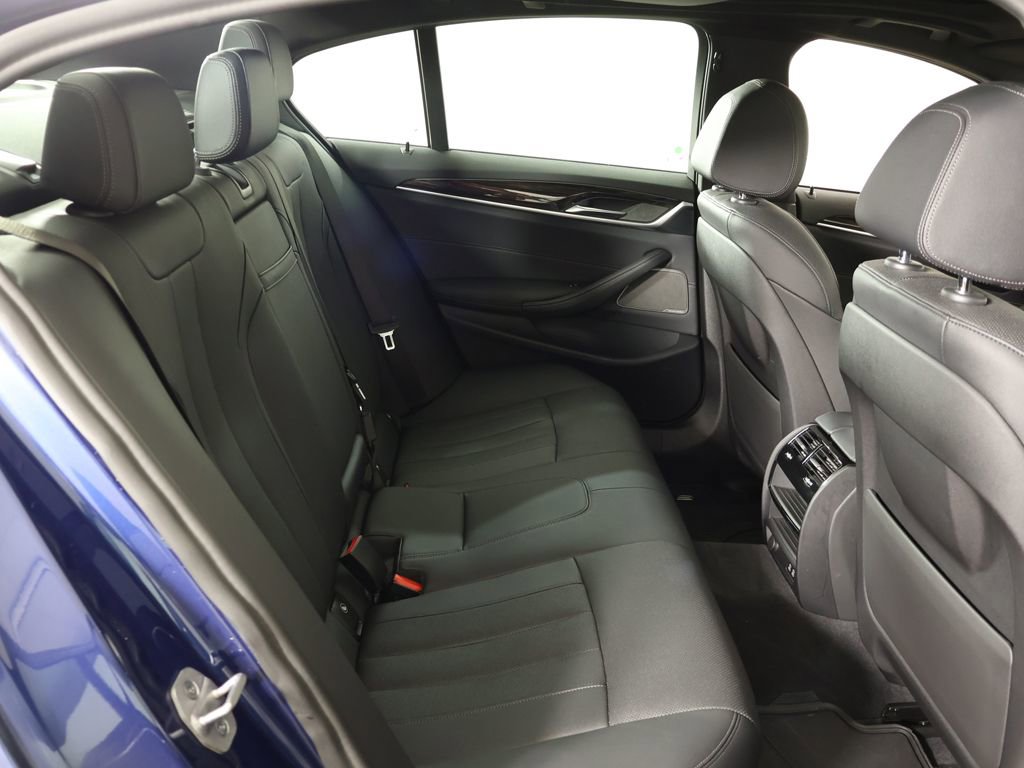 Used 2022 BMW 530i xDrive w/ Premium Package AWD/4WD image 40