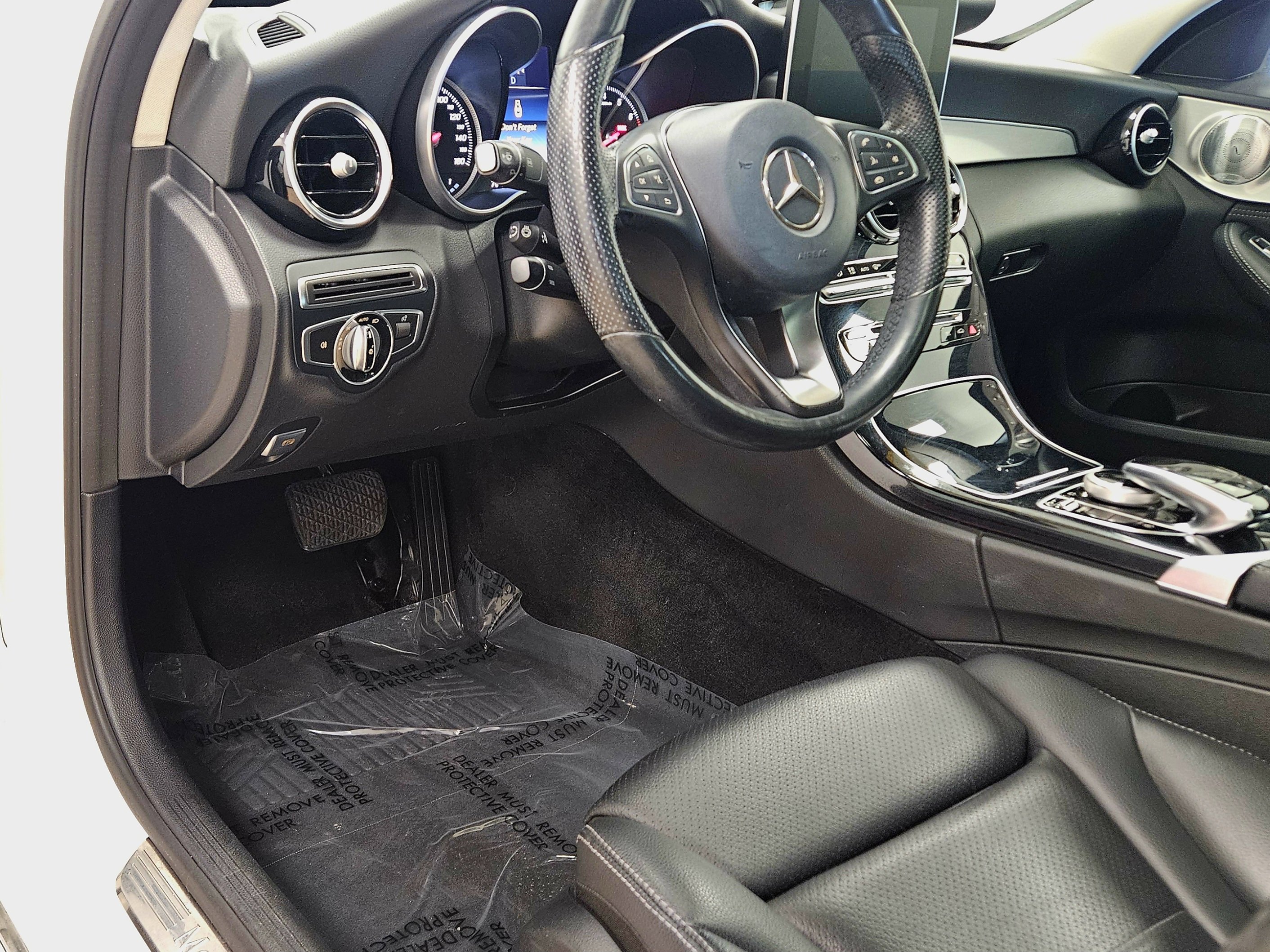 Used 2016 Mercedes-Benz C 300 4MATIC Sedan image 36