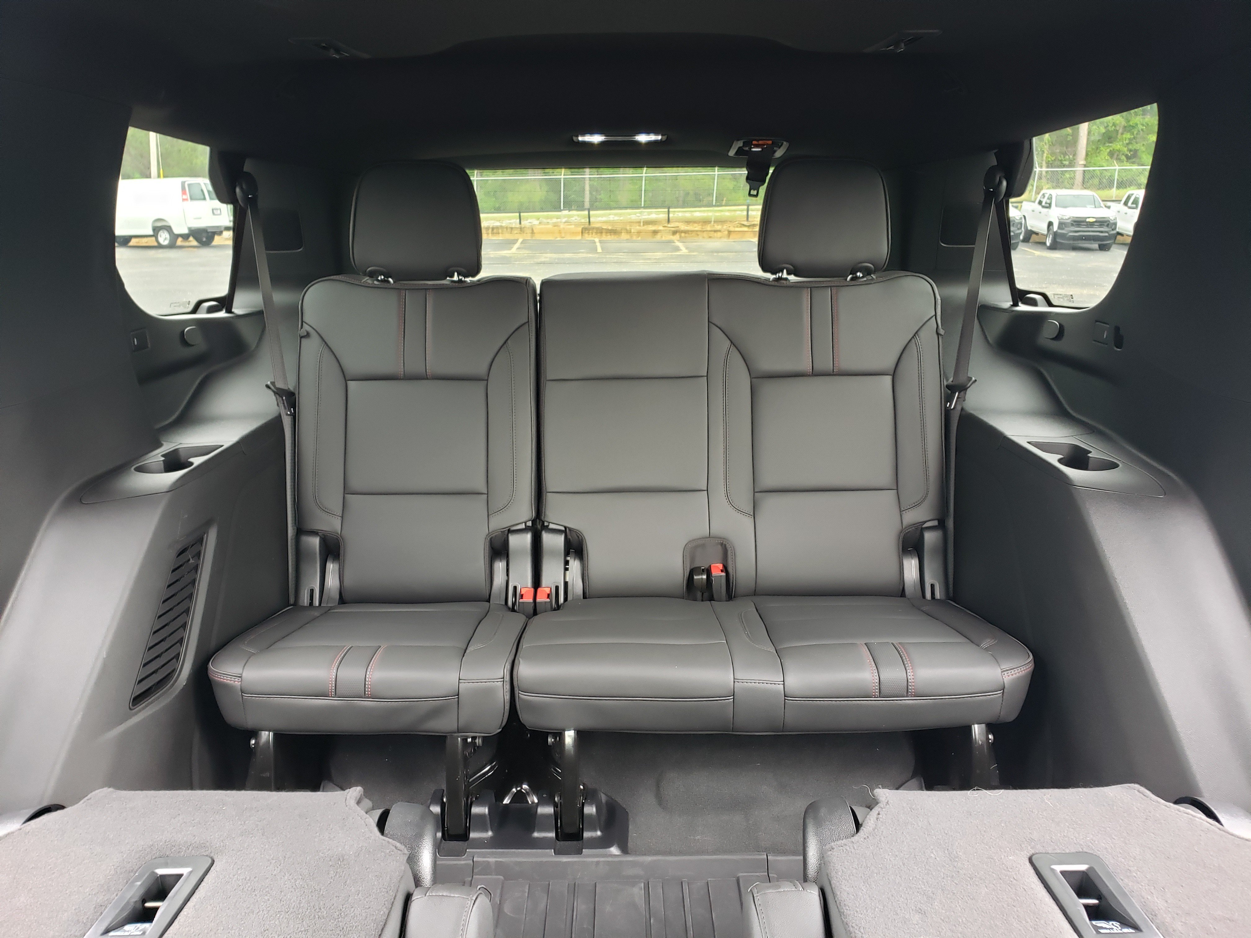 Used 2024 Chevrolet Tahoe RST w/ Luxury Package AWD/4WD image 33