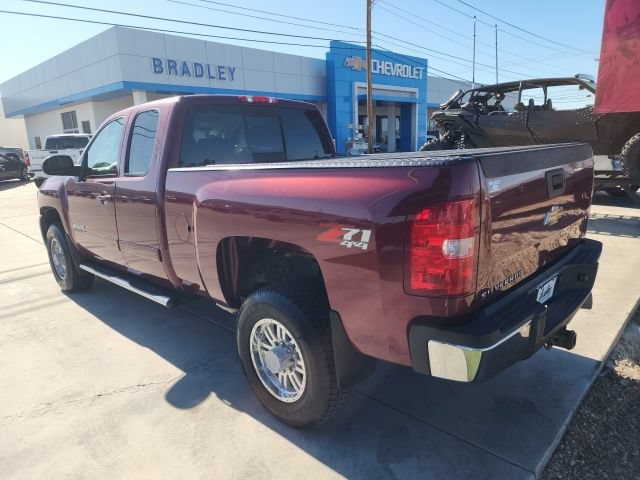 Used 2008 Chevrolet Silverado 2500 LTZ w/ Suspension Package, Off-Road AWD/4WD image 6