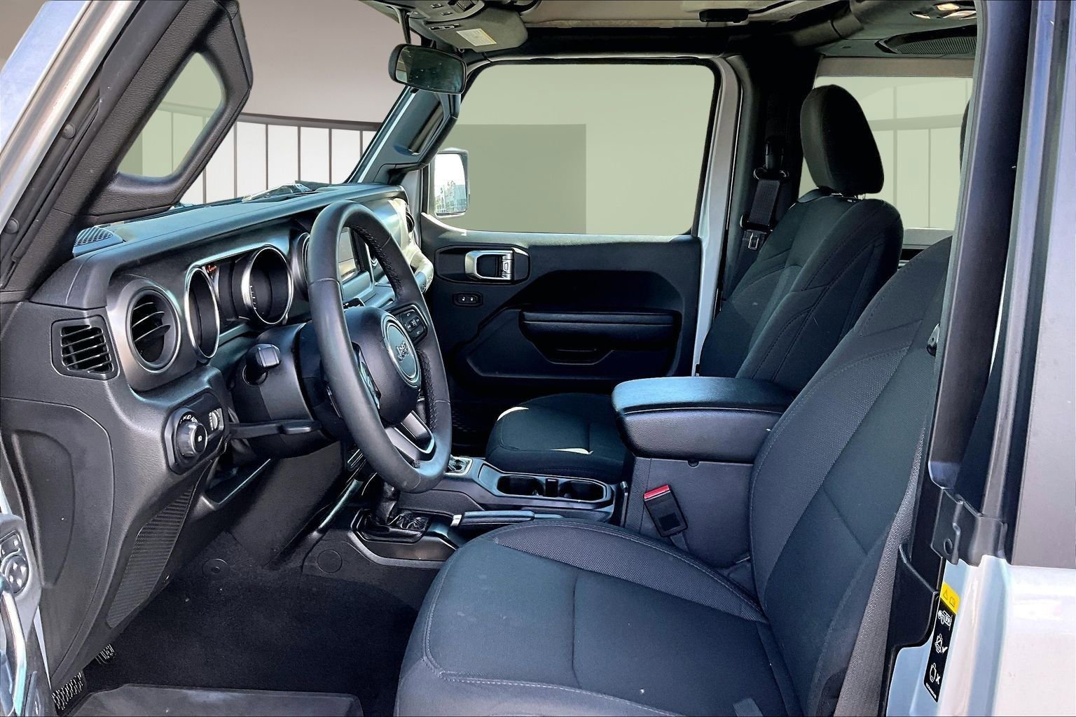 Used 2023 Jeep Wrangler Sport S image 21