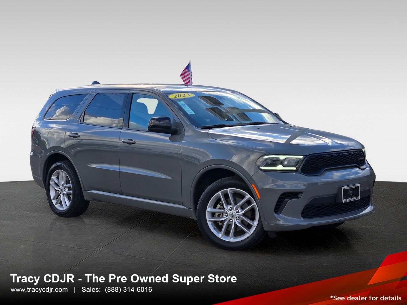 Used 2023 Dodge Durango GT image 1