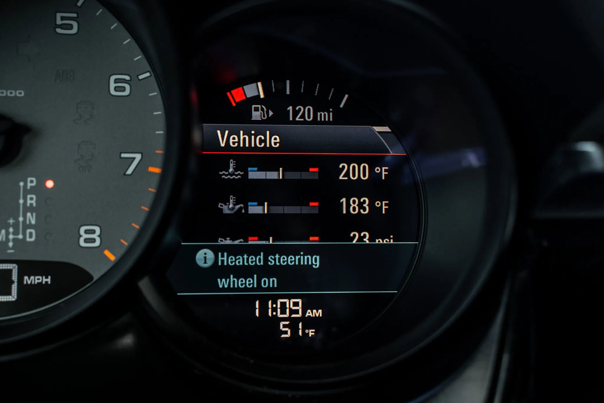 Used 2018 Porsche Macan S image 28