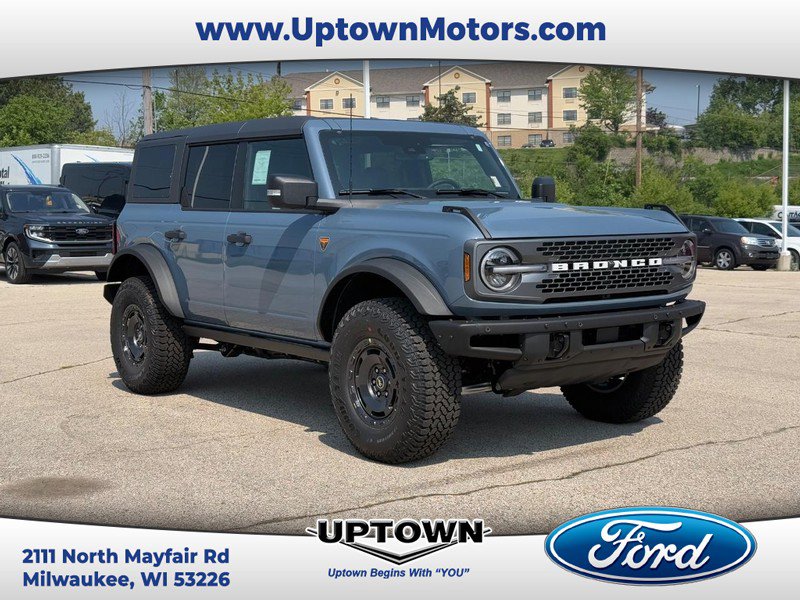 New 2025 Ford Bronco Badlands image 1