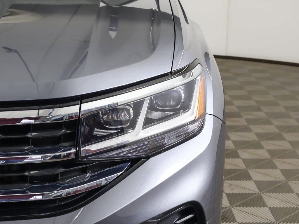 Used 2020 Volkswagen Atlas Cross Sport SE image 14