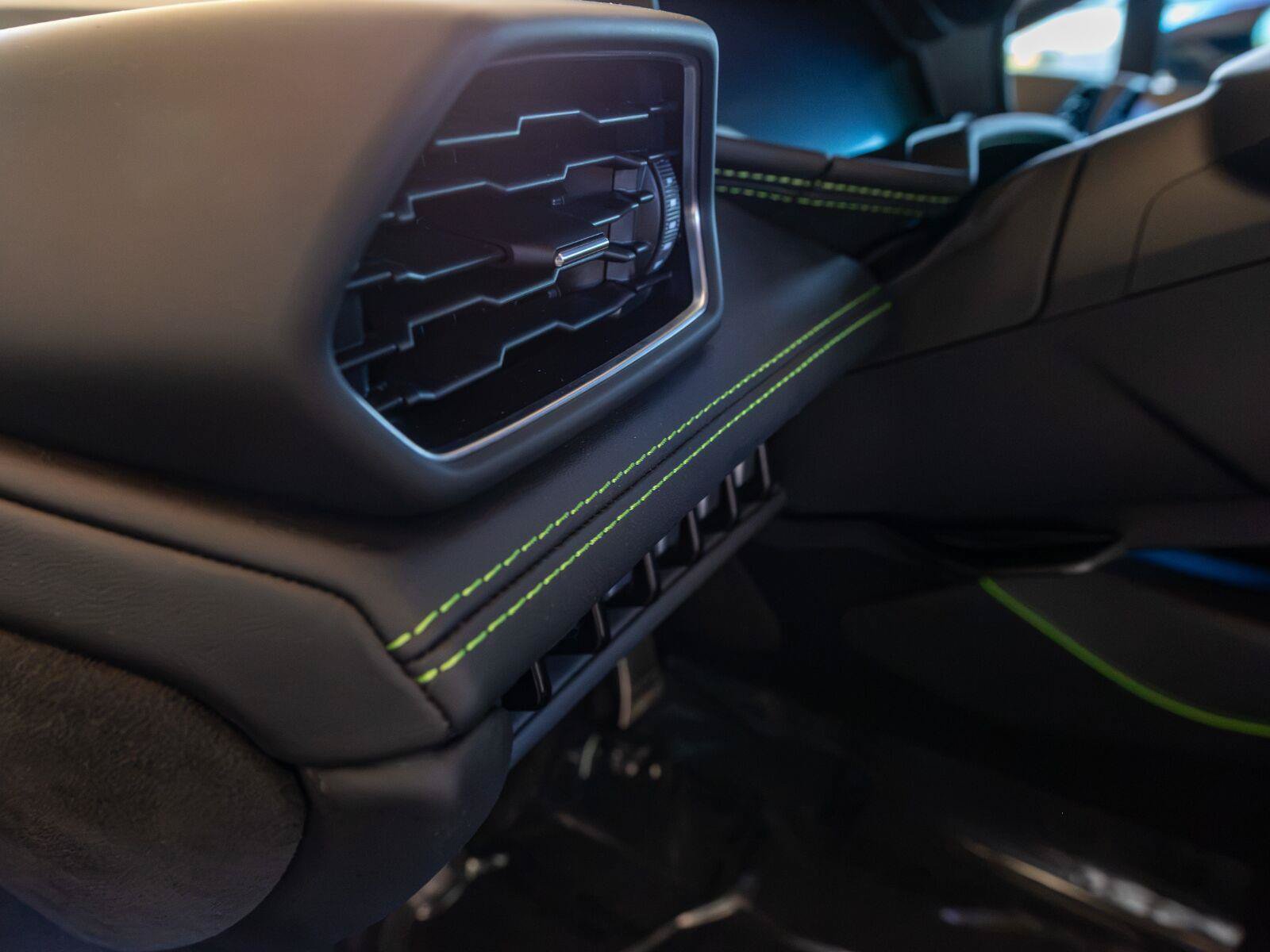 Used 2023 Lamborghini Huracan Tecnica RWD image 30