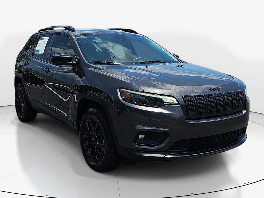 Used 2023 Jeep Cherokee Altitude Lux AWD/4WD video 3