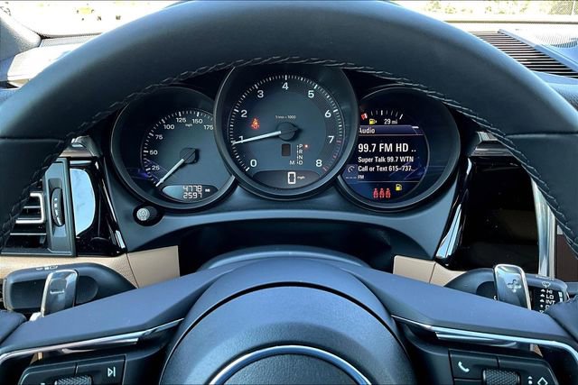 Used 2026 Porsche Macan AWD/4WD image 13