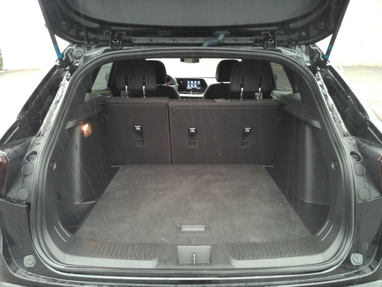 Certified 2024 Chevrolet Trax RS w/ Driver Confidence Package FWD image 8
