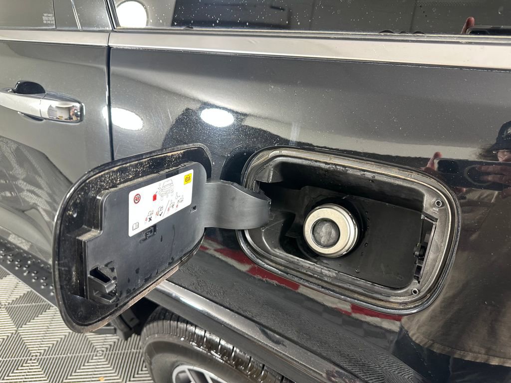 Used 2020 Jeep Grand Cherokee Overland image 5