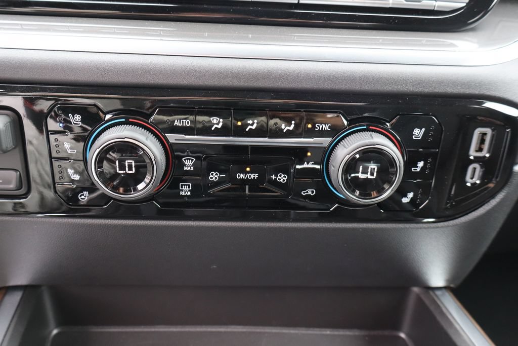 New 2026 Chevrolet Silverado 1500 High Country AWD/4WD image 11