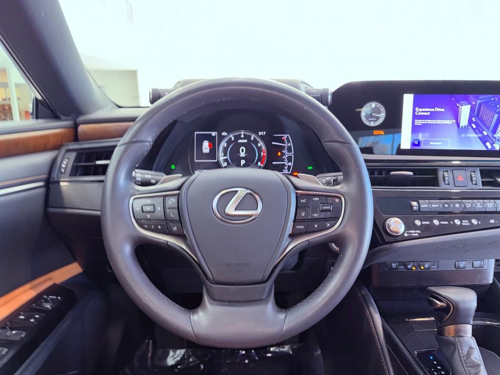 Certified 2024 Lexus ES 350 w/ Premium Package image 16