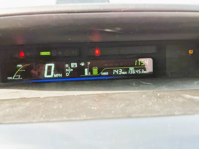 Used 2013 Toyota Prius V Two image 7