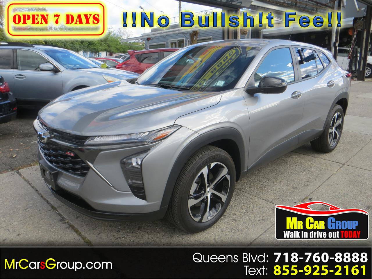 Used 2024 Chevrolet Trax RS w/ Driver Confidence Package image 1