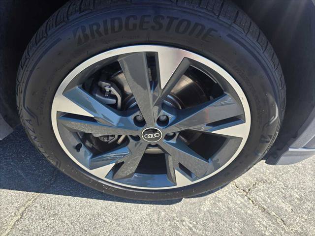 Used 2023 Audi Q4 e-tron Premium Plus w/ Premium Plus AWD/4WD image 9