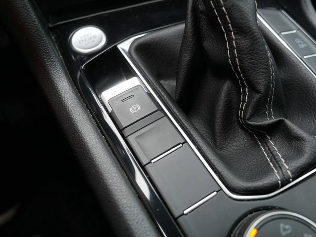 Certified 2024 Volkswagen Taos SE AWD/4WD image 34