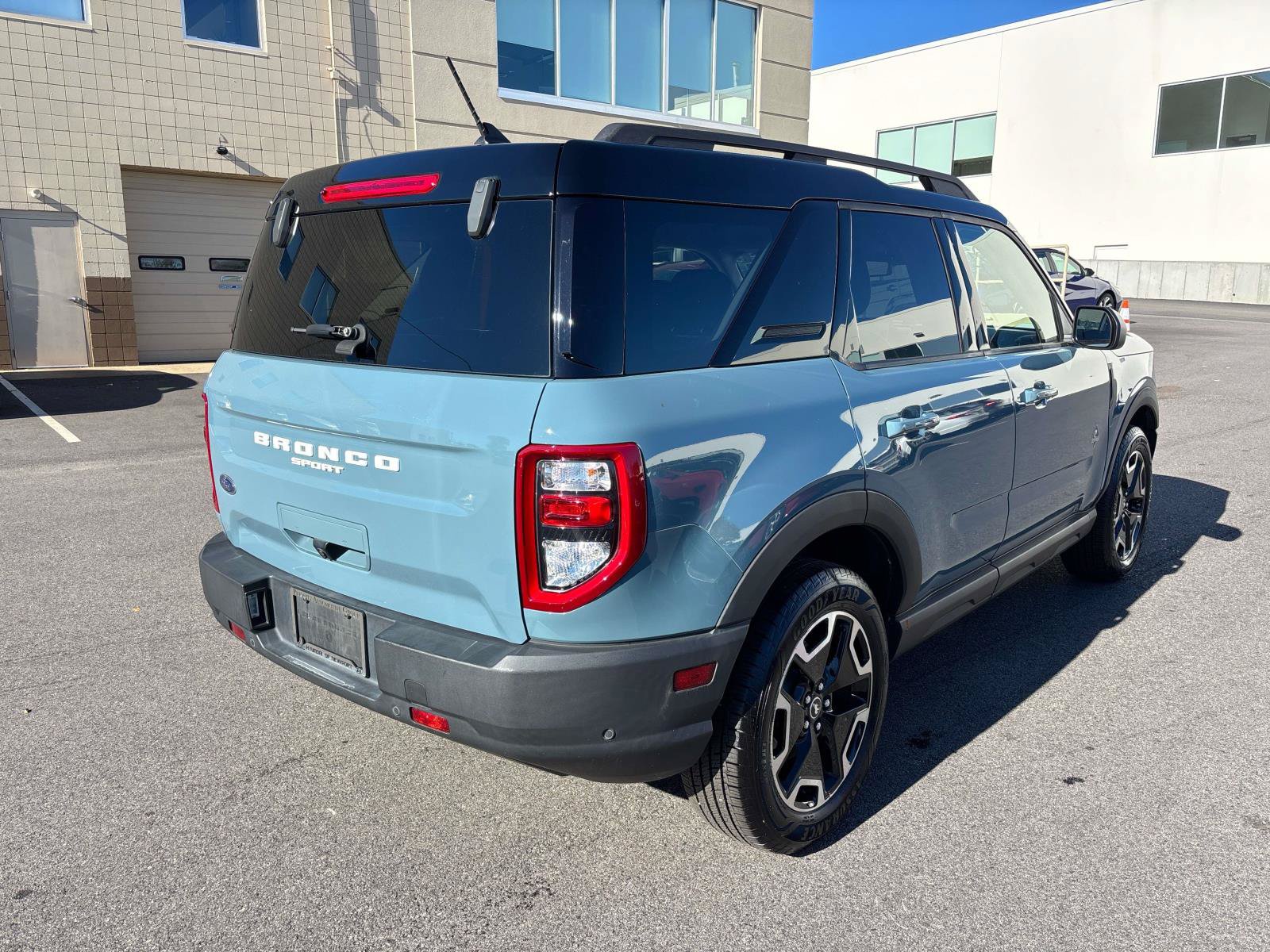 Used 2021 Ford Bronco Sport Outer Banks w/ Outer Banks Package (96D) AWD/4WD image 5