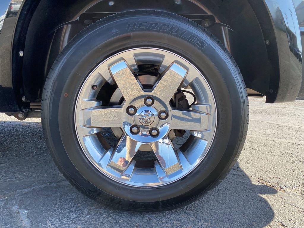 Used 2012 RAM 1500 Laramie AWD/4WD image 22