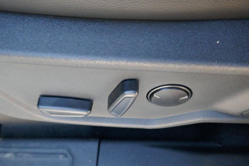 New 2025 Ford Bronco Badlands image 14