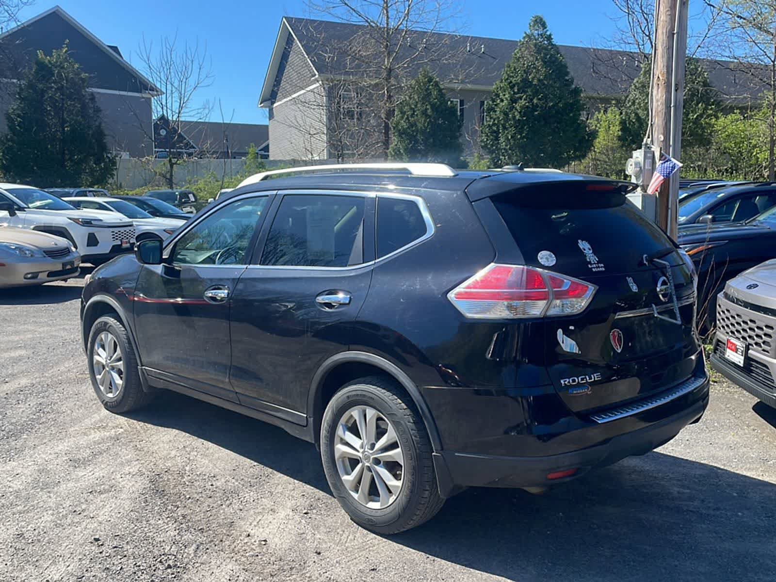Used 2016 Nissan Rogue SV AWD/4WD image 5