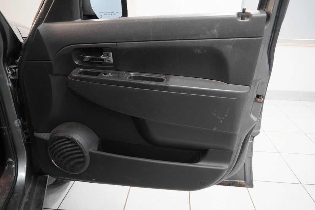 Used 2012 Jeep Liberty Sport AWD/4WD image 32