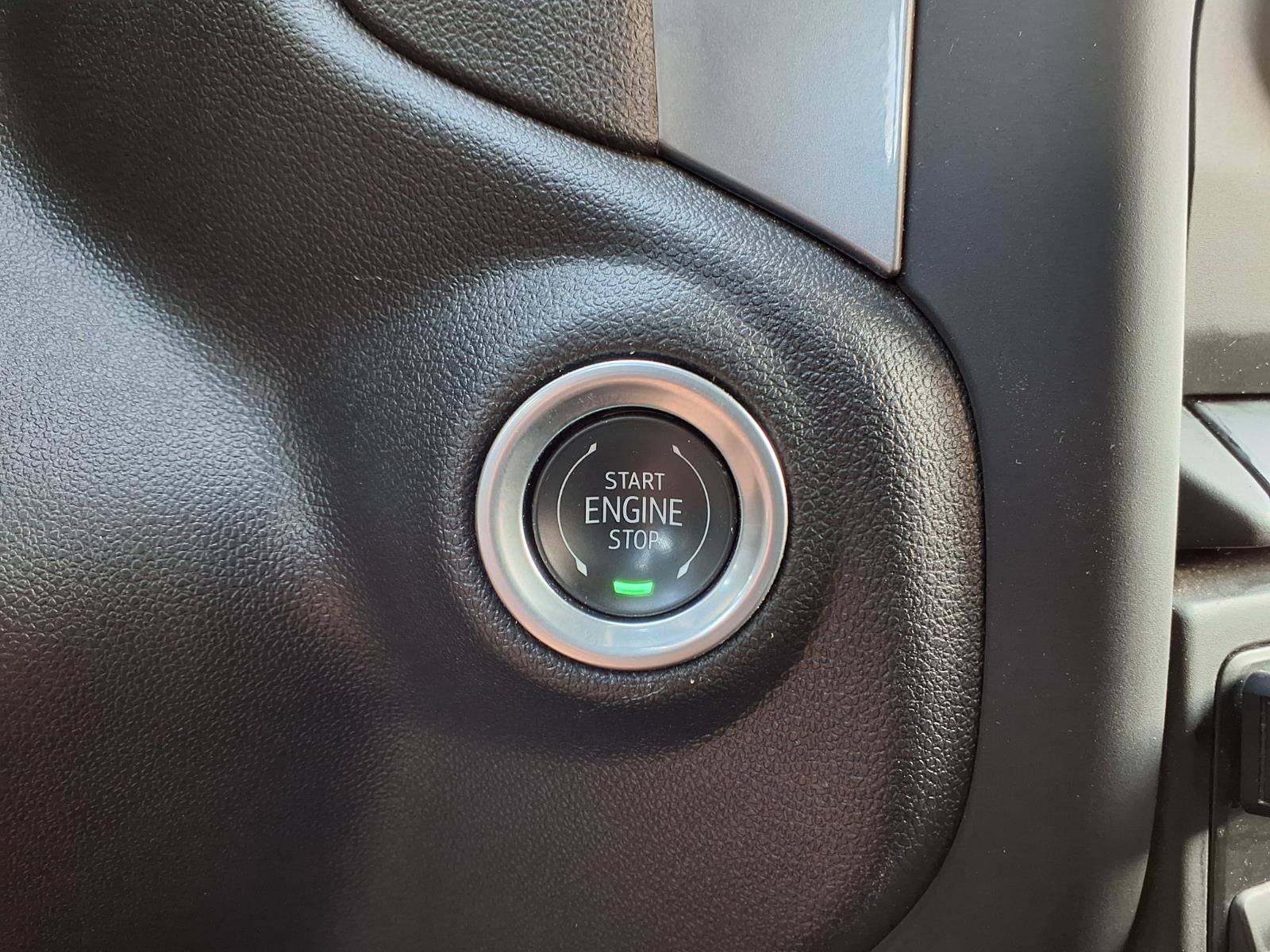 Used 2024 Chevrolet Silverado 2500 Custom w/ Custom Convenience Package image 15