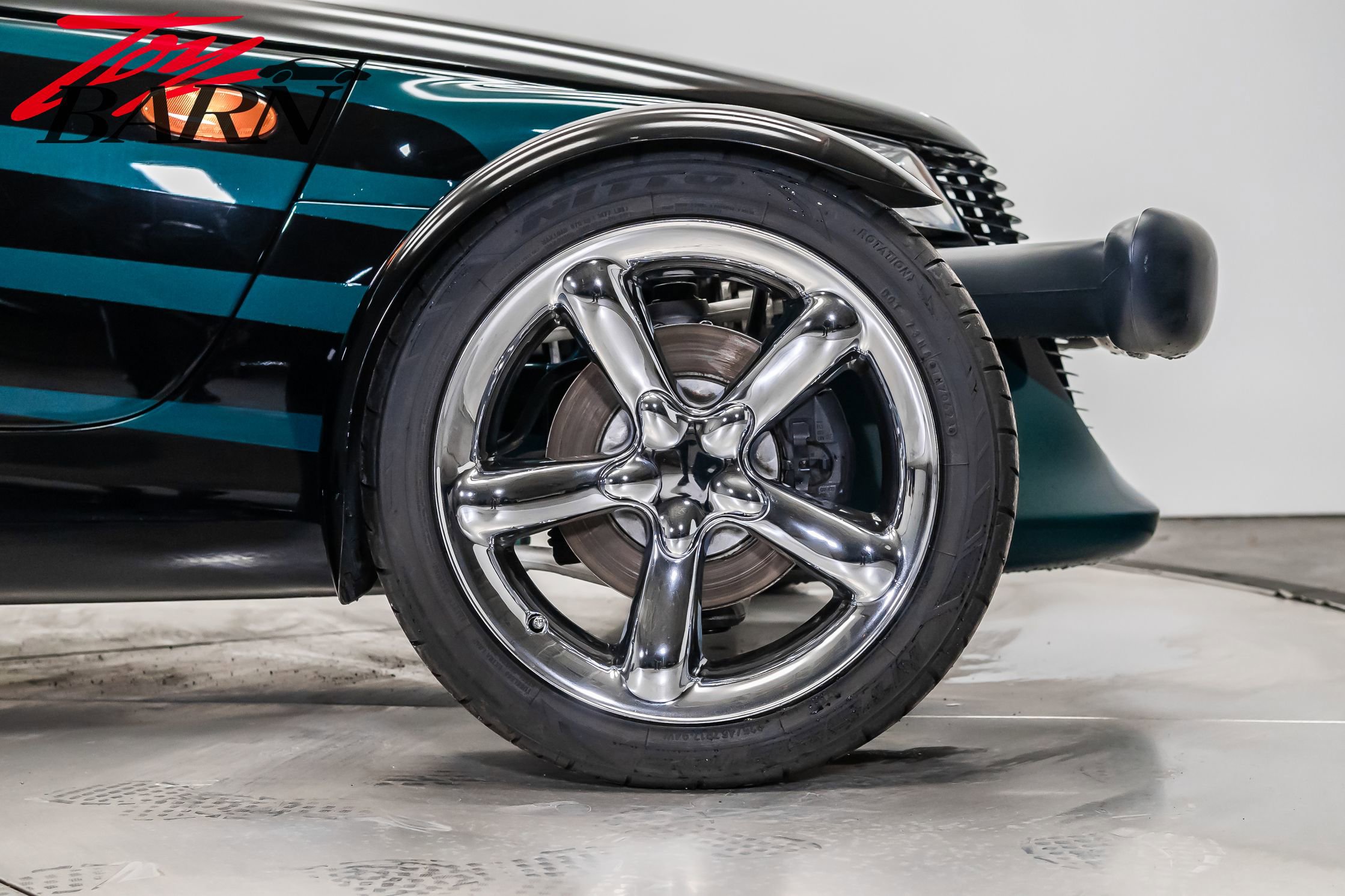 Used 2000 Plymouth Prowler image 20