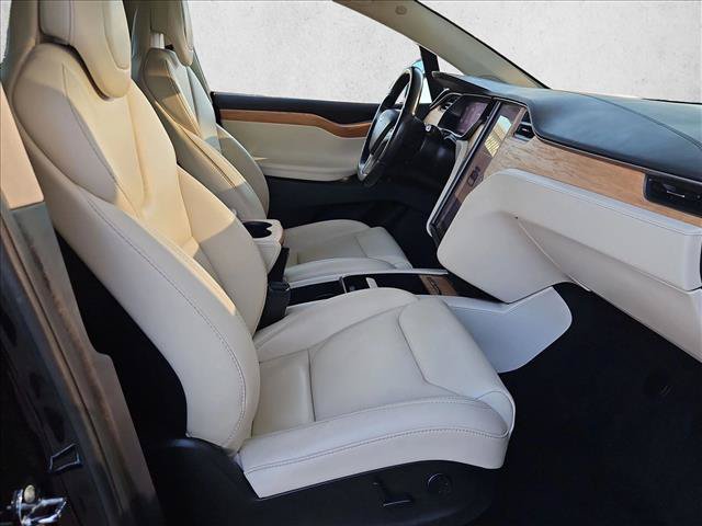 Used 2018 Tesla Model X 75D AWD/4WD image 22