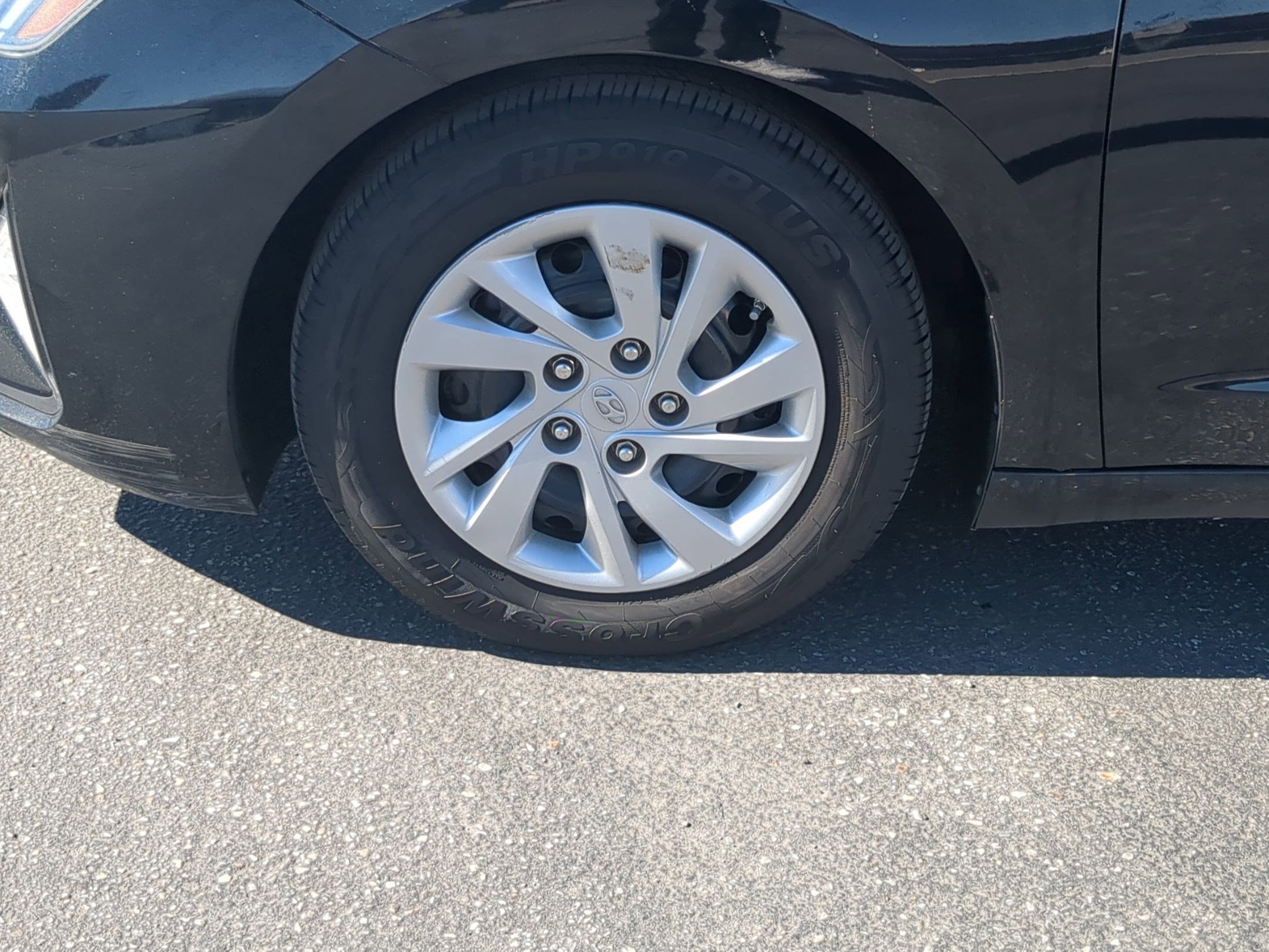 Used 2020 Hyundai Elantra SE w/ Cargo Package (C1) image 13