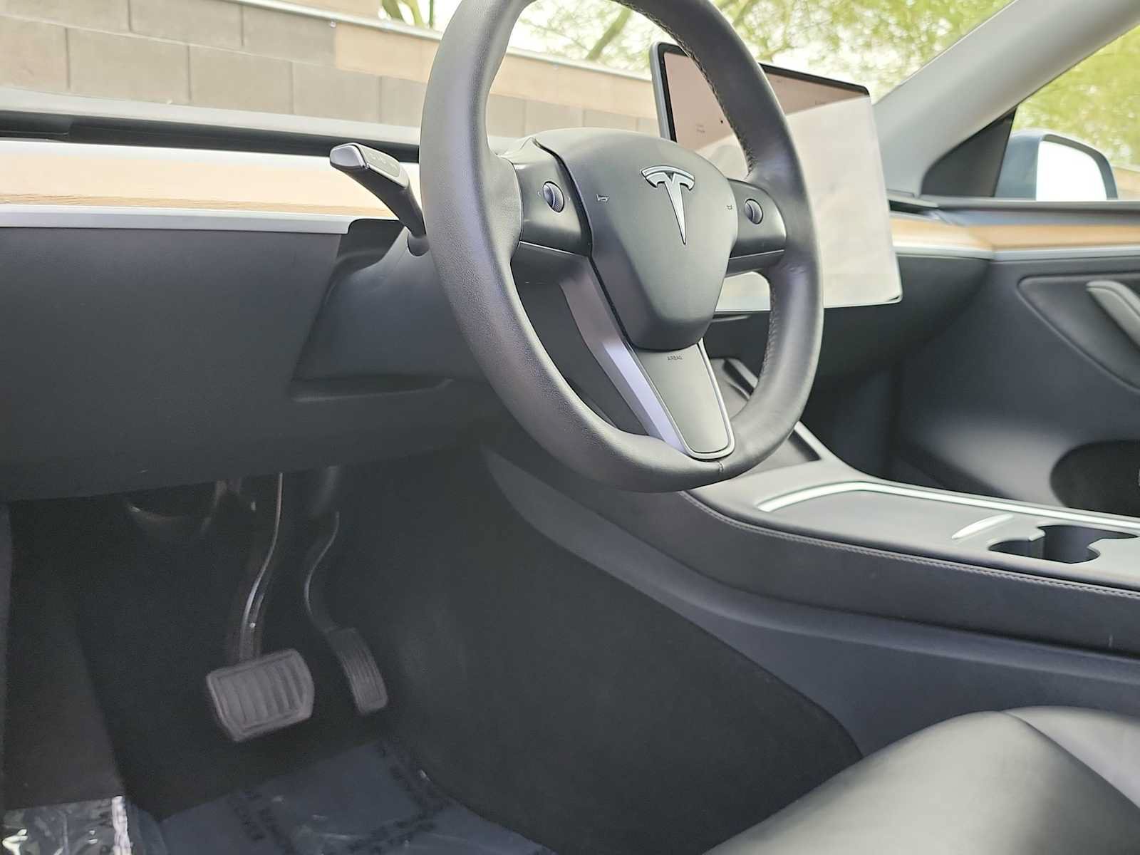 Used 2023 Tesla Model Y Long Range AWD/4WD image 10