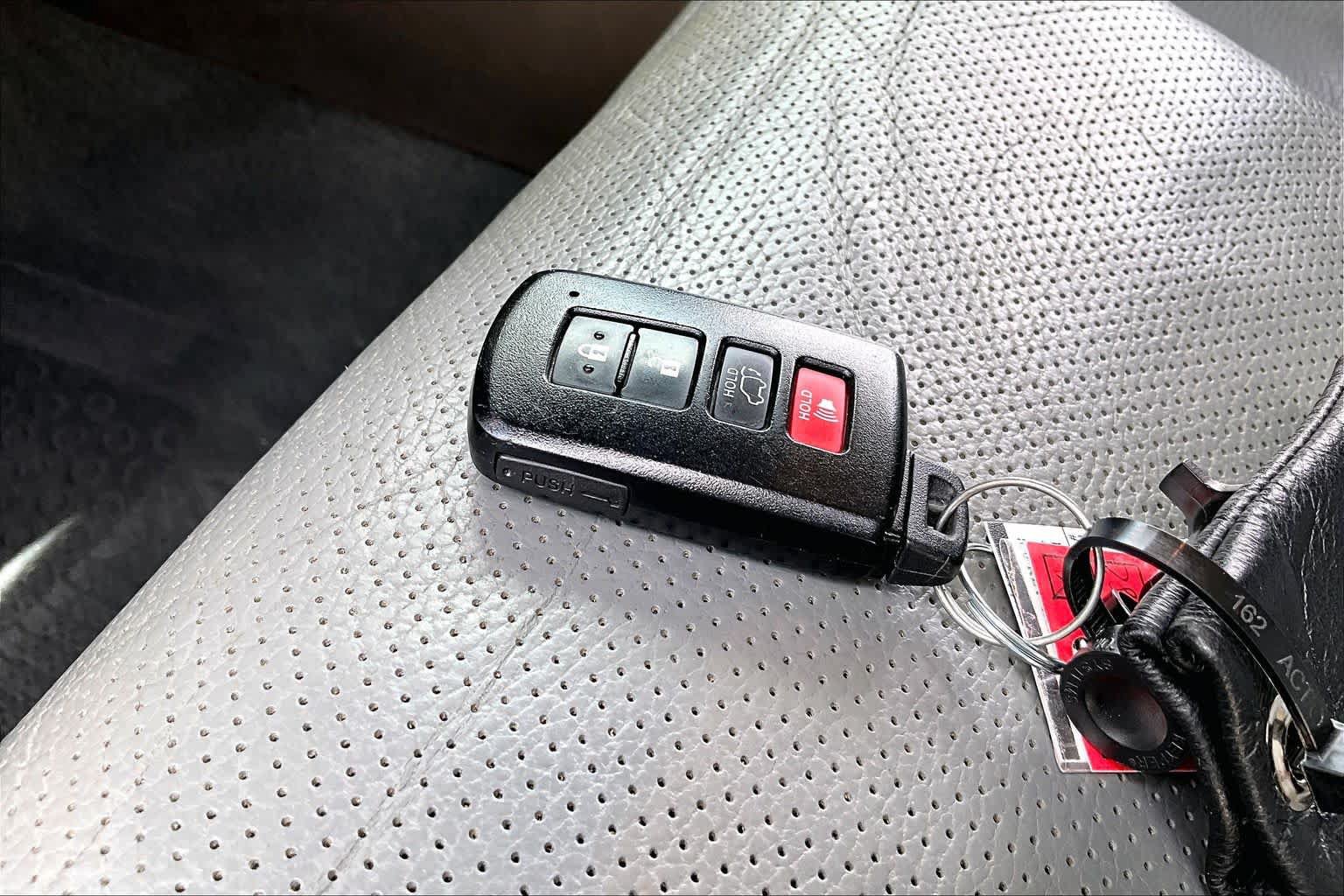 Used 2020 Toyota Sequoia Platinum RWD image 15