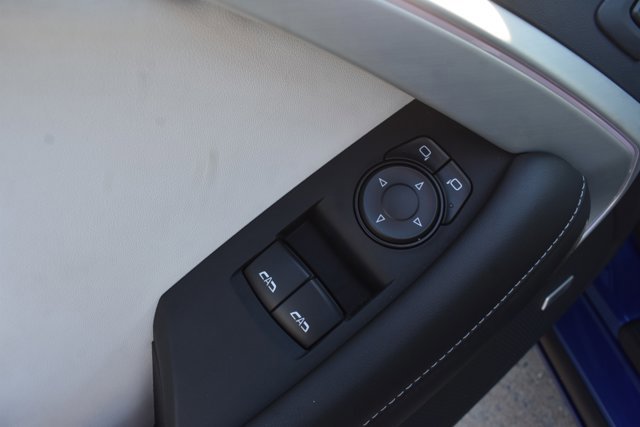 Used 2023 Chevrolet Camaro LT w/ RS Package image 13