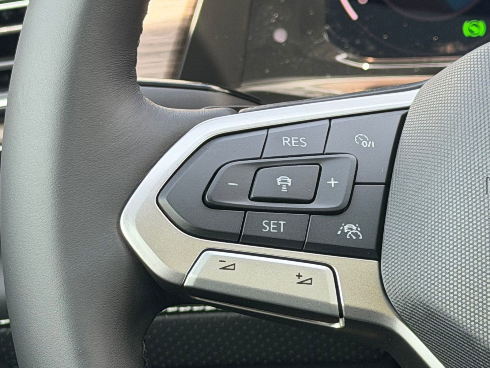 New 2026 Volkswagen Atlas SEL Premium R-Line AWD/4WD image 16