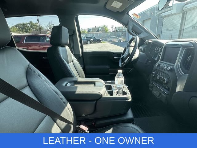 Used 2020 Chevrolet Silverado 1500 LT w/ Convenience Package AWD/4WD image 2