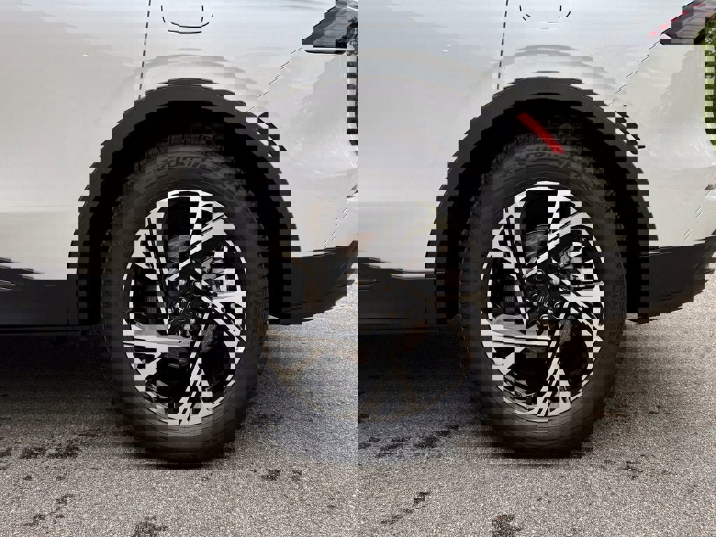 New 2025 Lincoln Nautilus Premier w/ Jet Appearance Package image 38