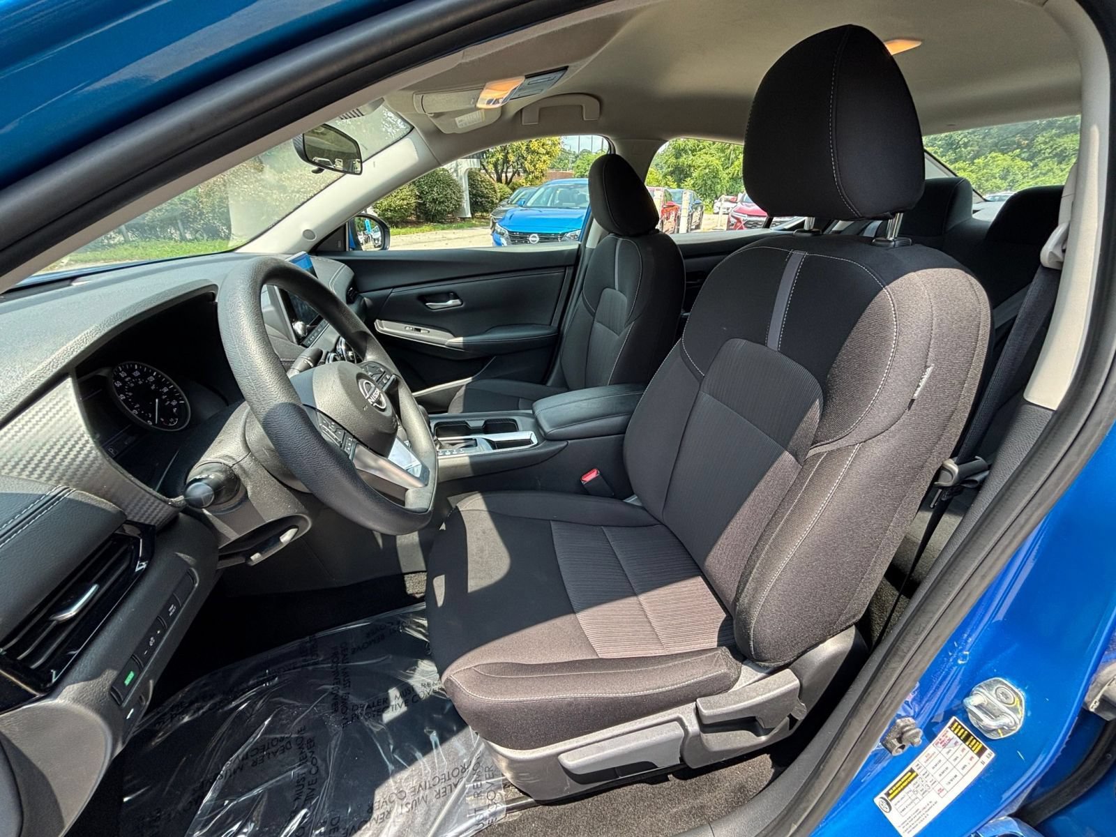 Used 2025 Nissan Sentra SV FWD image 31