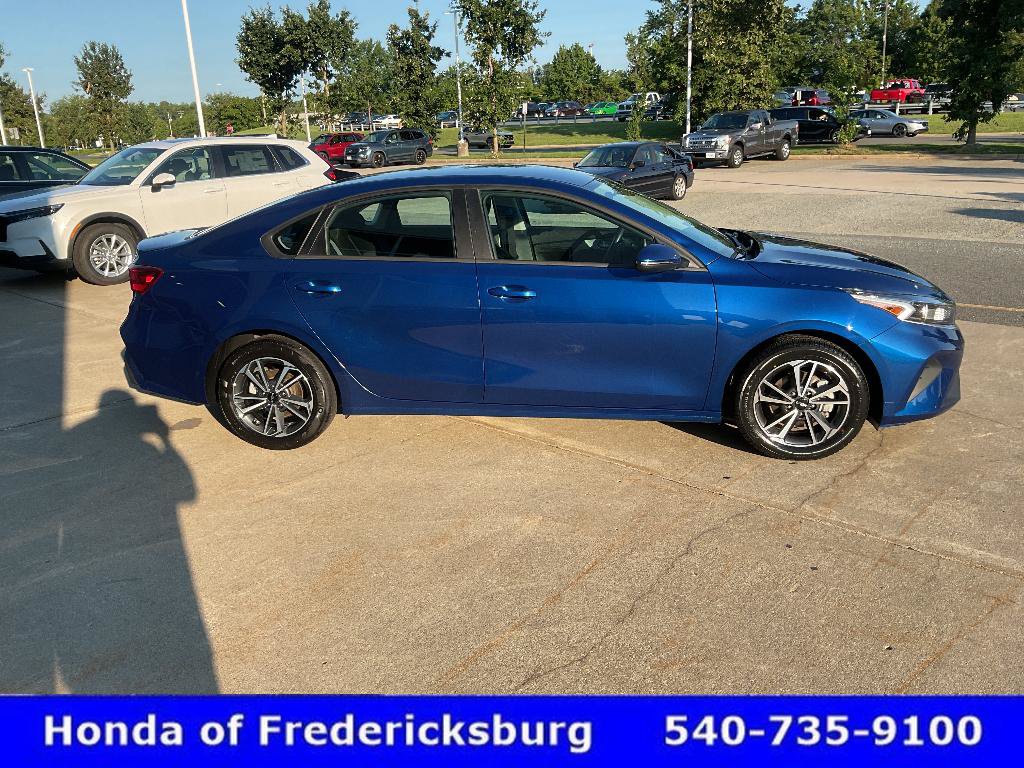 Used 2023 Kia Forte LXS w/ LXS Technology Package FWD image 7