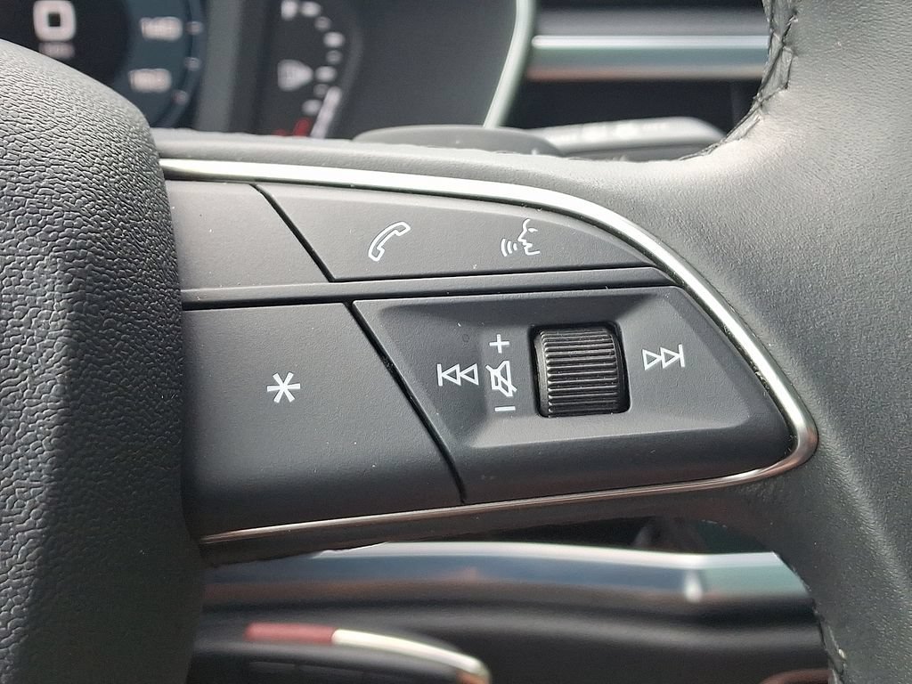 Certified 2025 Audi Q3 2.0T Premium AWD/4WD image 23