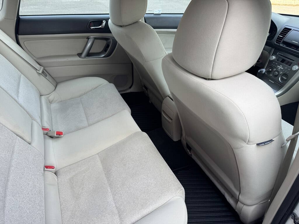 Used 2009 Subaru Legacy 2.5i Special Edition AWD/4WD image 21